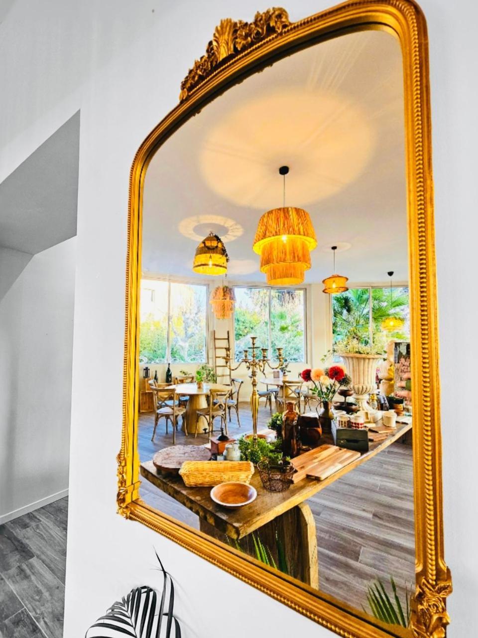 Adonis Sanary Grand Hotel Des Bains Экстерьер фото
