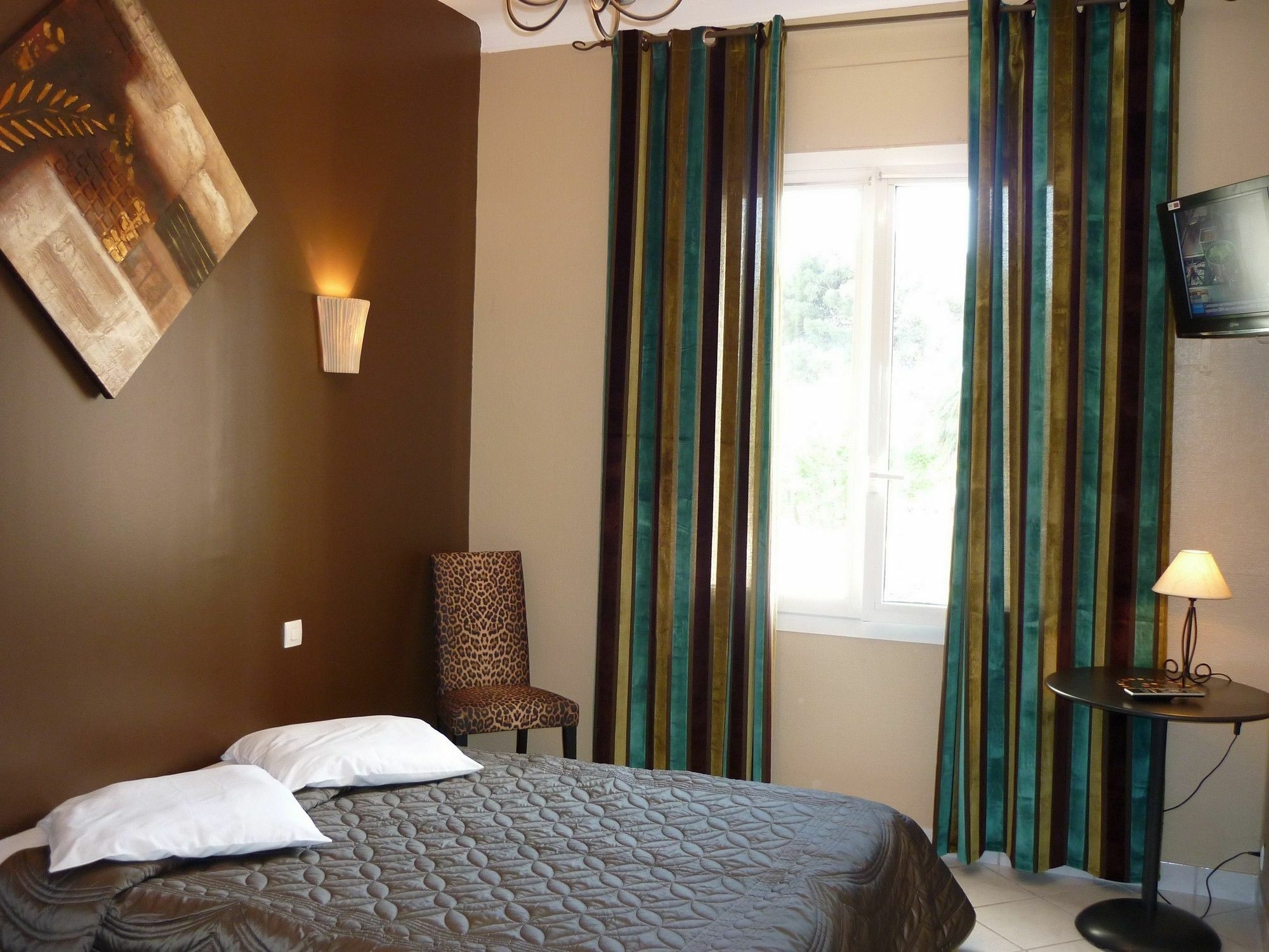 Adonis Sanary Grand Hotel Des Bains Экстерьер фото